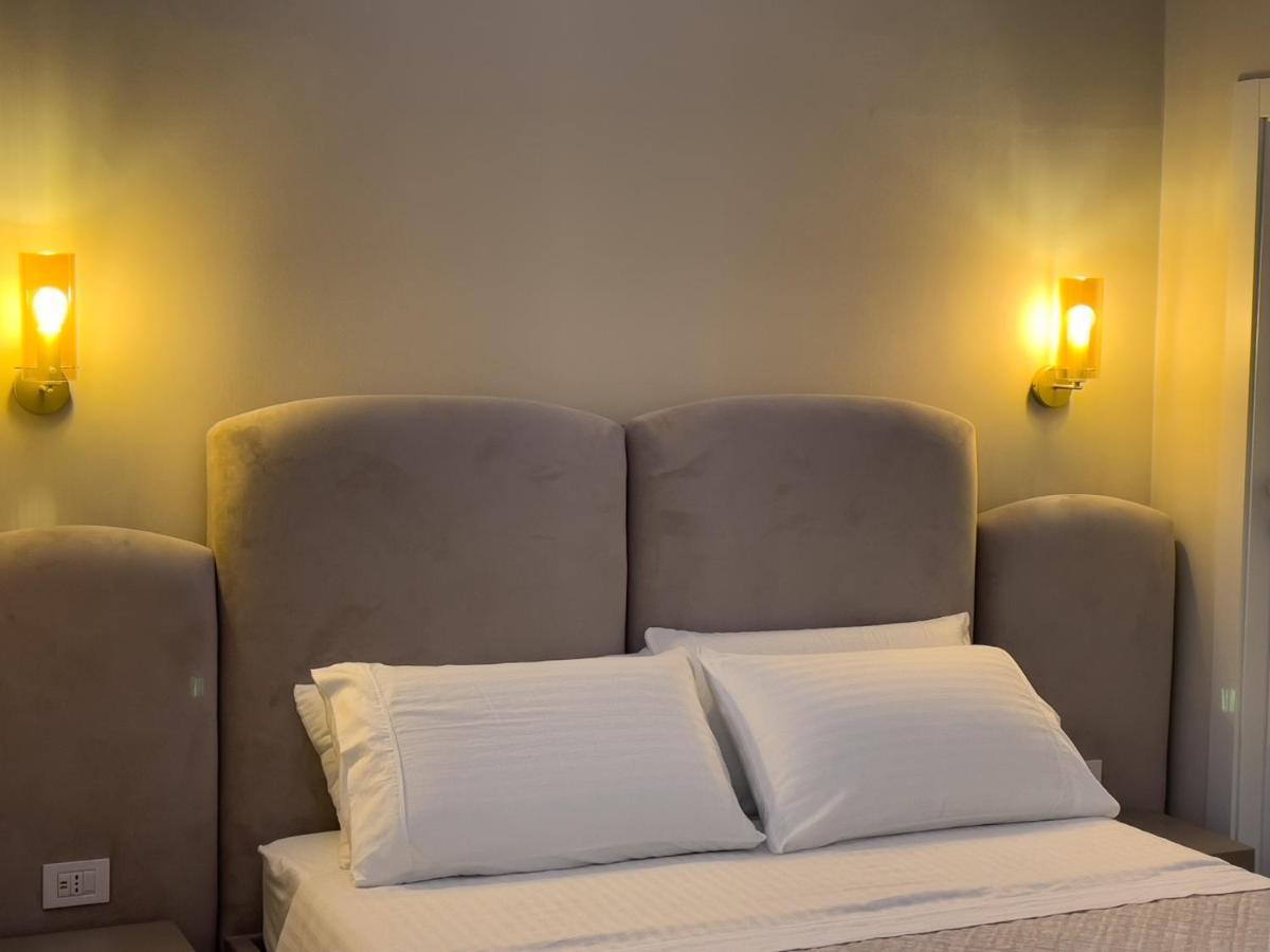Ritucci Suite Lecce Bagian luar foto