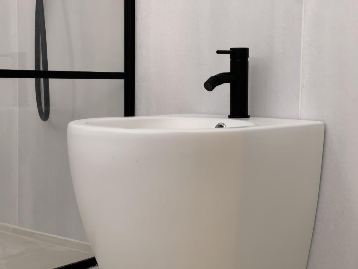 Ritucci Suite Lecce Bagian luar foto